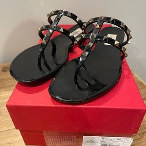 Authentic Valentino Rockstud rubber thong sandal